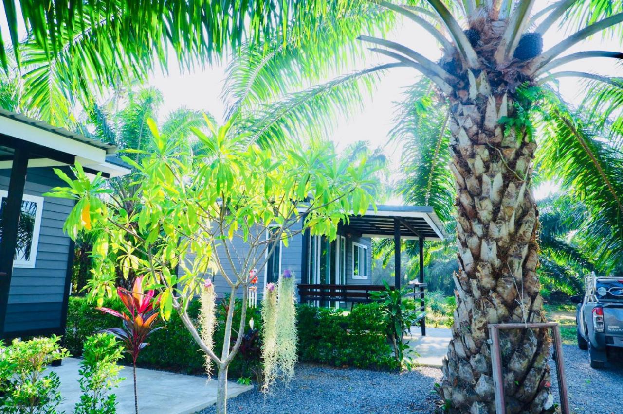 Baantia Chomtawan Bed & Breakfast Сурат Тхани Екстериор снимка